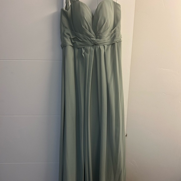 Dear Cleo: Elegant Sage Green Strapless Dress - Picture 1 of 3